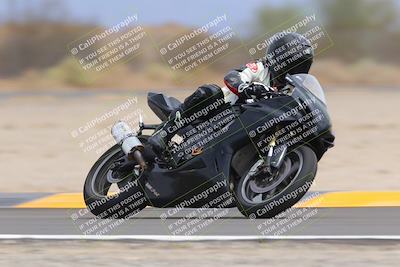 media/Sep-10-2022-SoCal Trackdays (Sat) [[a5bf35bb4a]]/Turn 6 (1140am)/